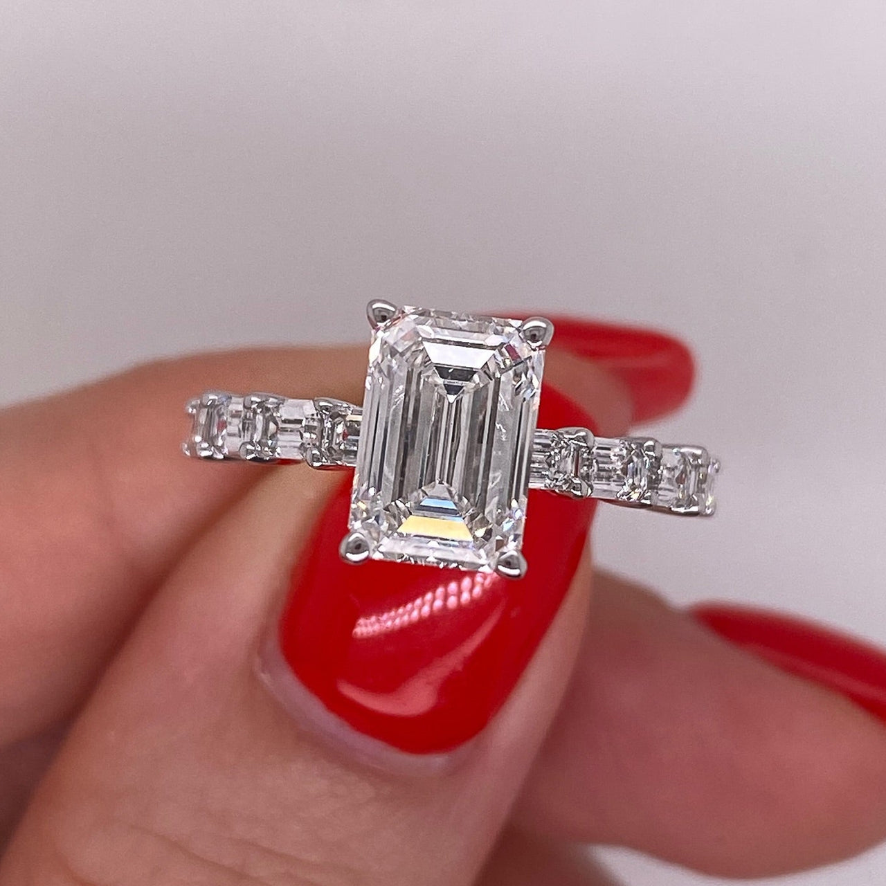 Anillo Oro Blanco 14k - 2.70 CTW Diamante de Laboratorio IGI