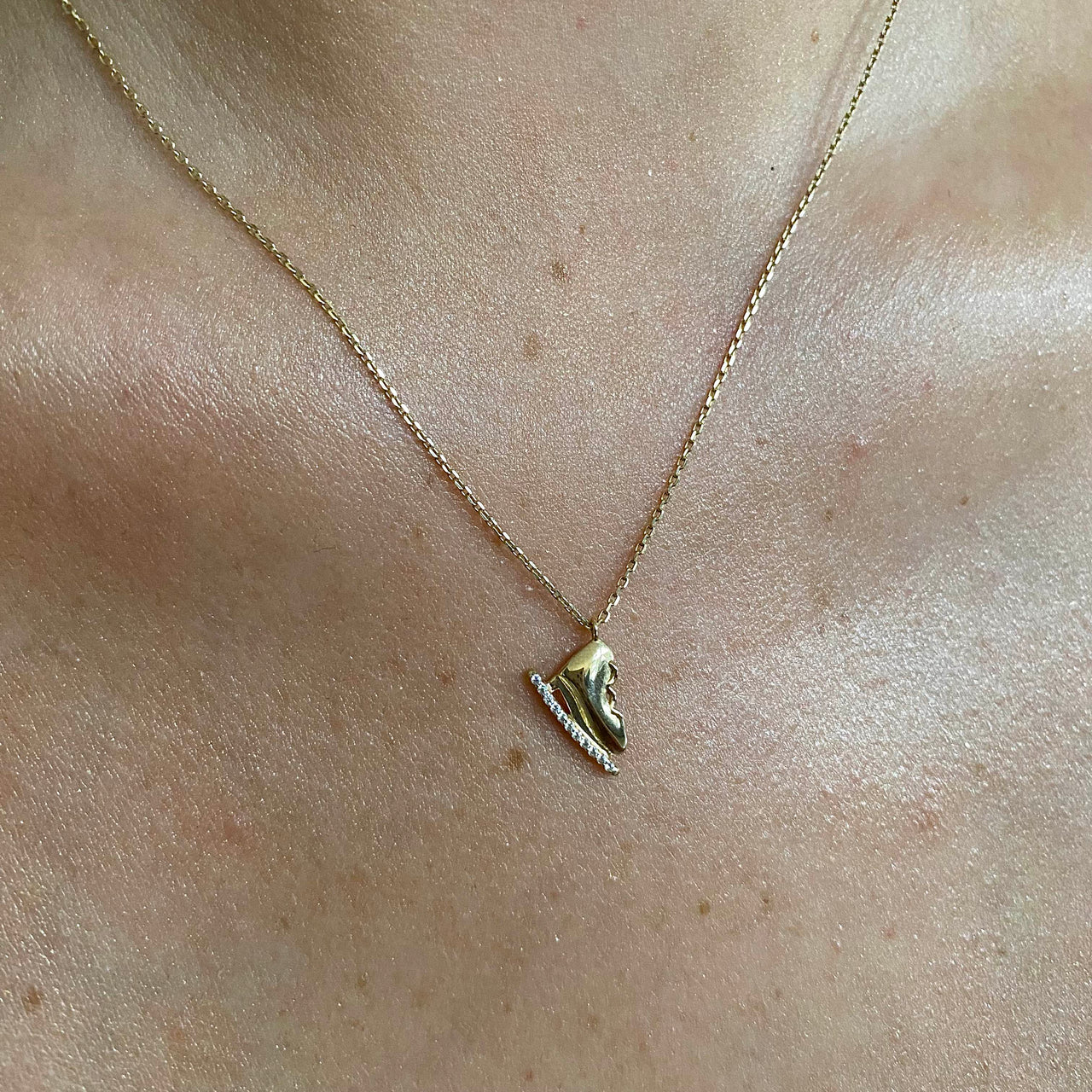 Gargantilla Oro 10k - Patín con Zirconias