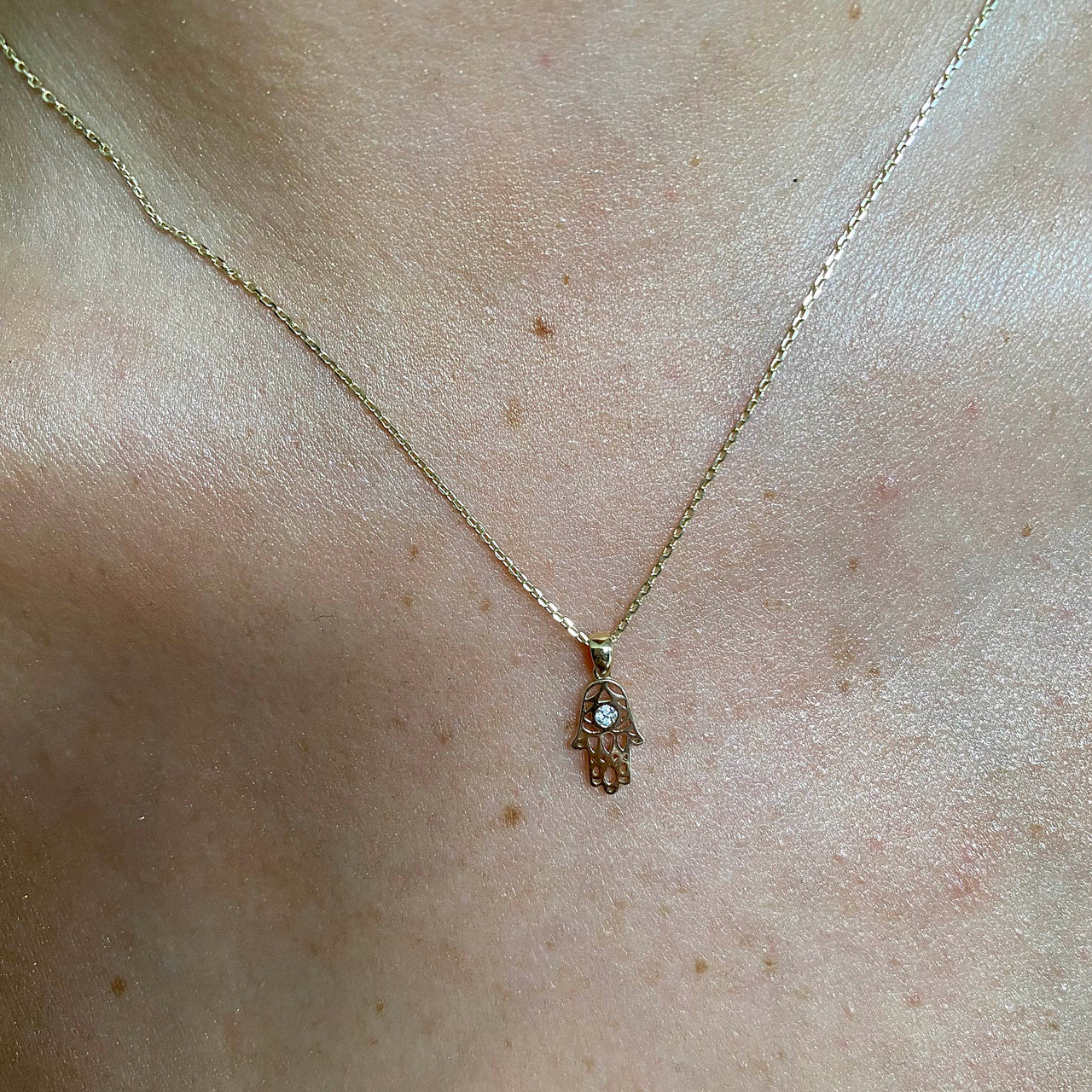Gargantilla Oro 10k - Mano de Fátima con Zirconia