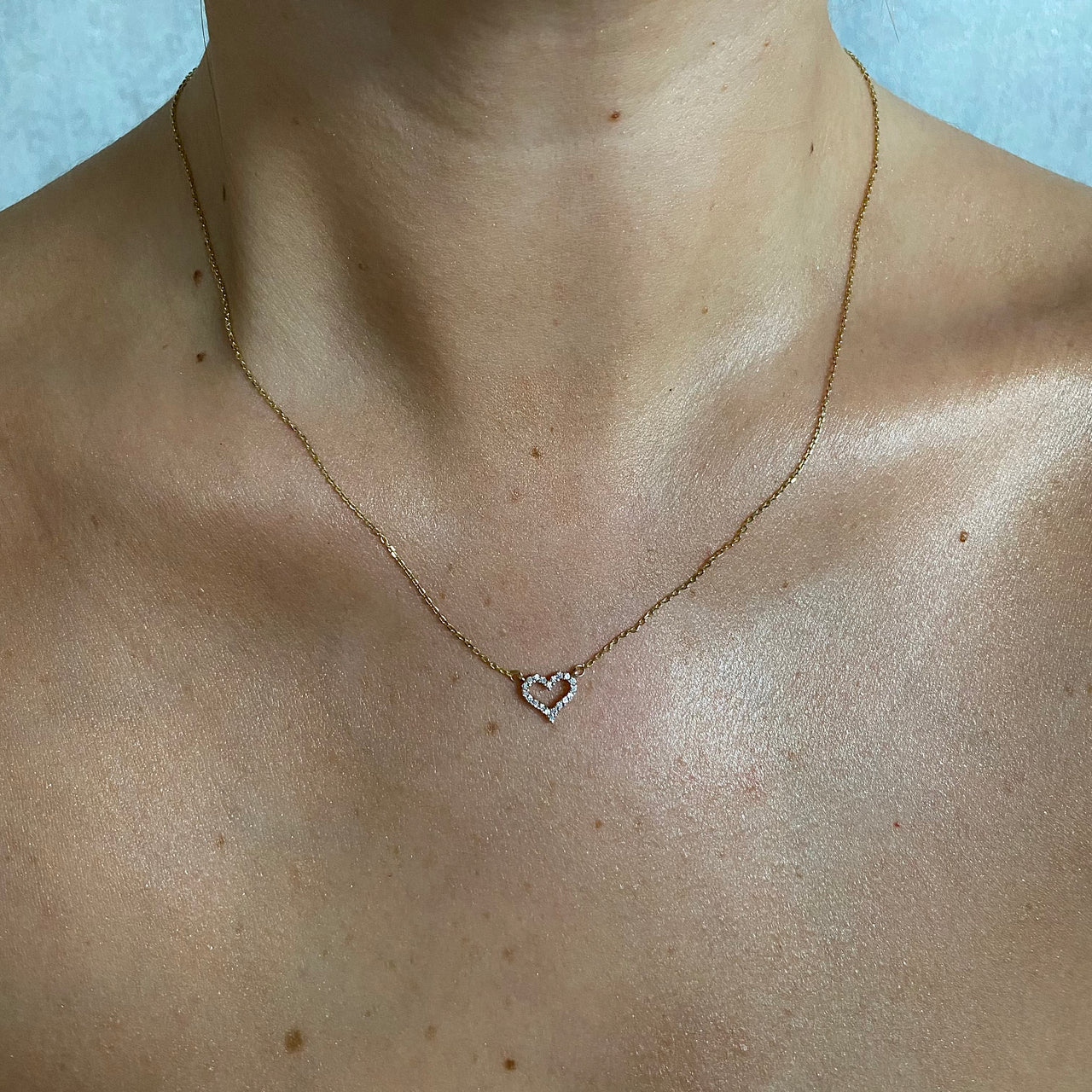 Gargantilla Oro 10k - Corazón con Zirconias