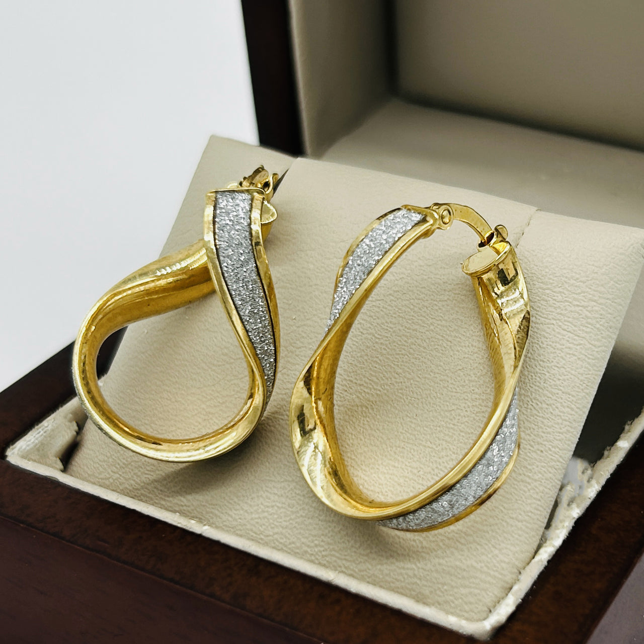 Arete Oro 10k - Ondas Diamantadas