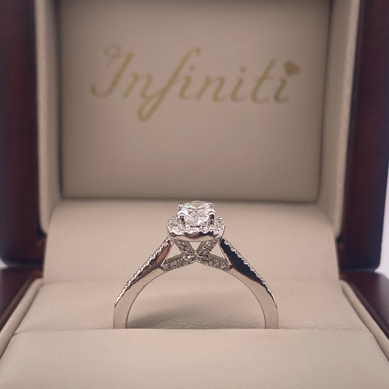 Anillo Oro Blanco 14k - 0.75 CTW Diamante de Laboratorio IGI