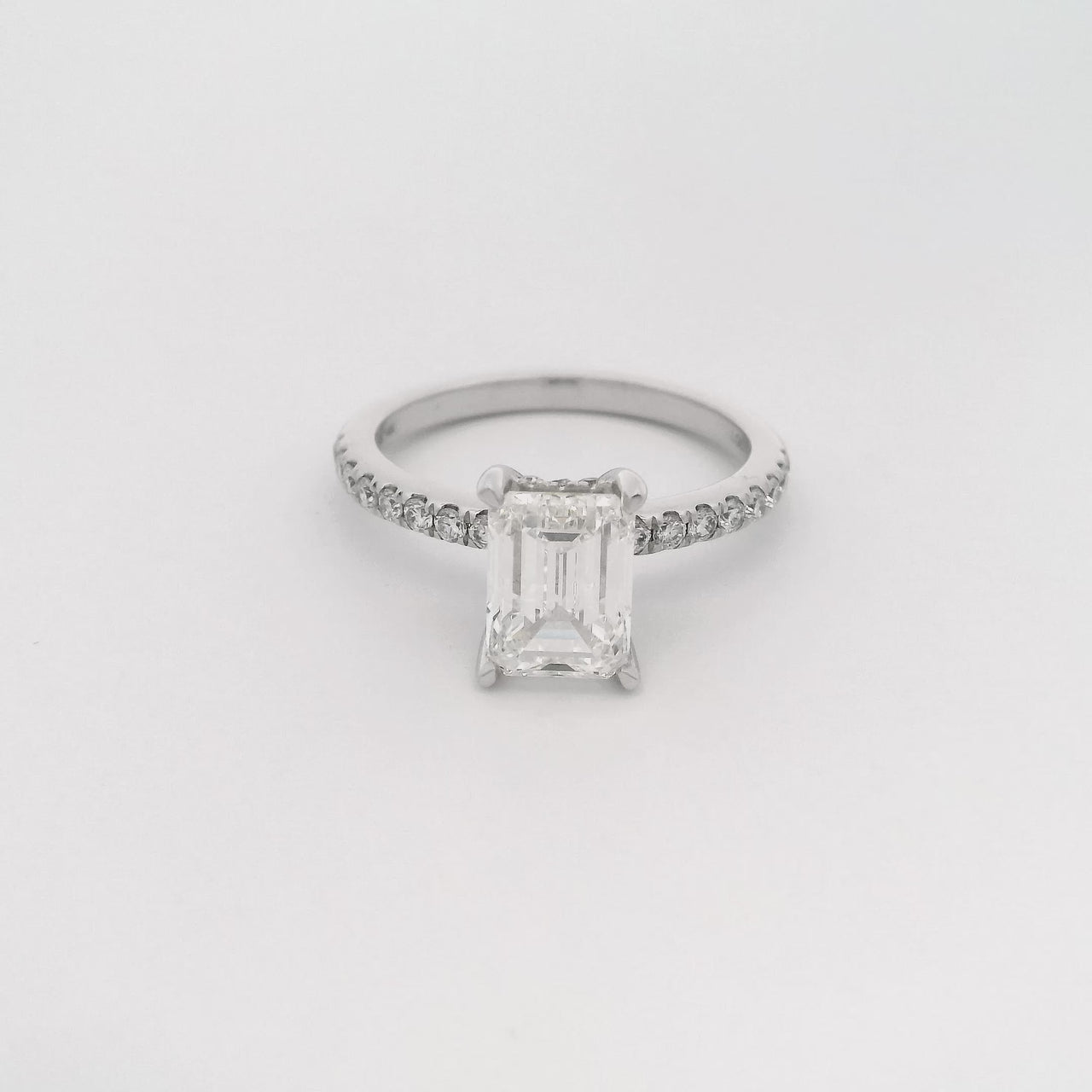 Anillo Oro Blanco 14k - 2.30 CTW Diamante de Laboratorio IGI