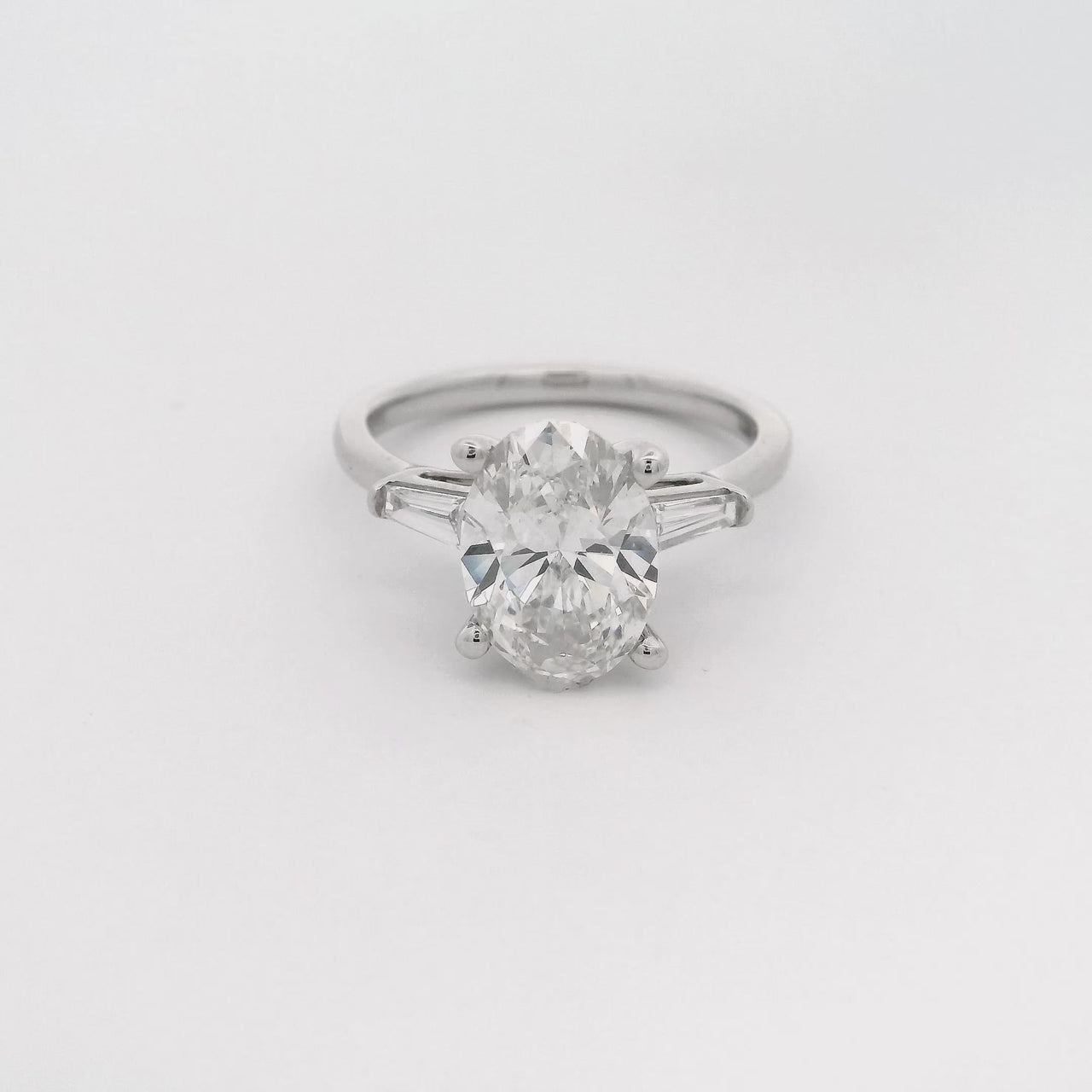 Anillo Oro Blanco 14k - 2.10 CTW Diamante de Laboratorio IGI