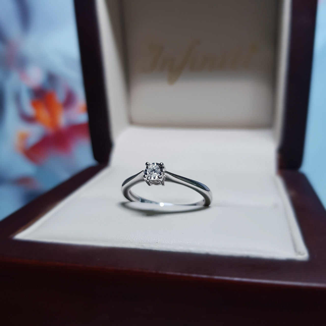Anillo Solitario Oro Blanco 14k, Diamante de 5 Puntos - Infiniti Joyas