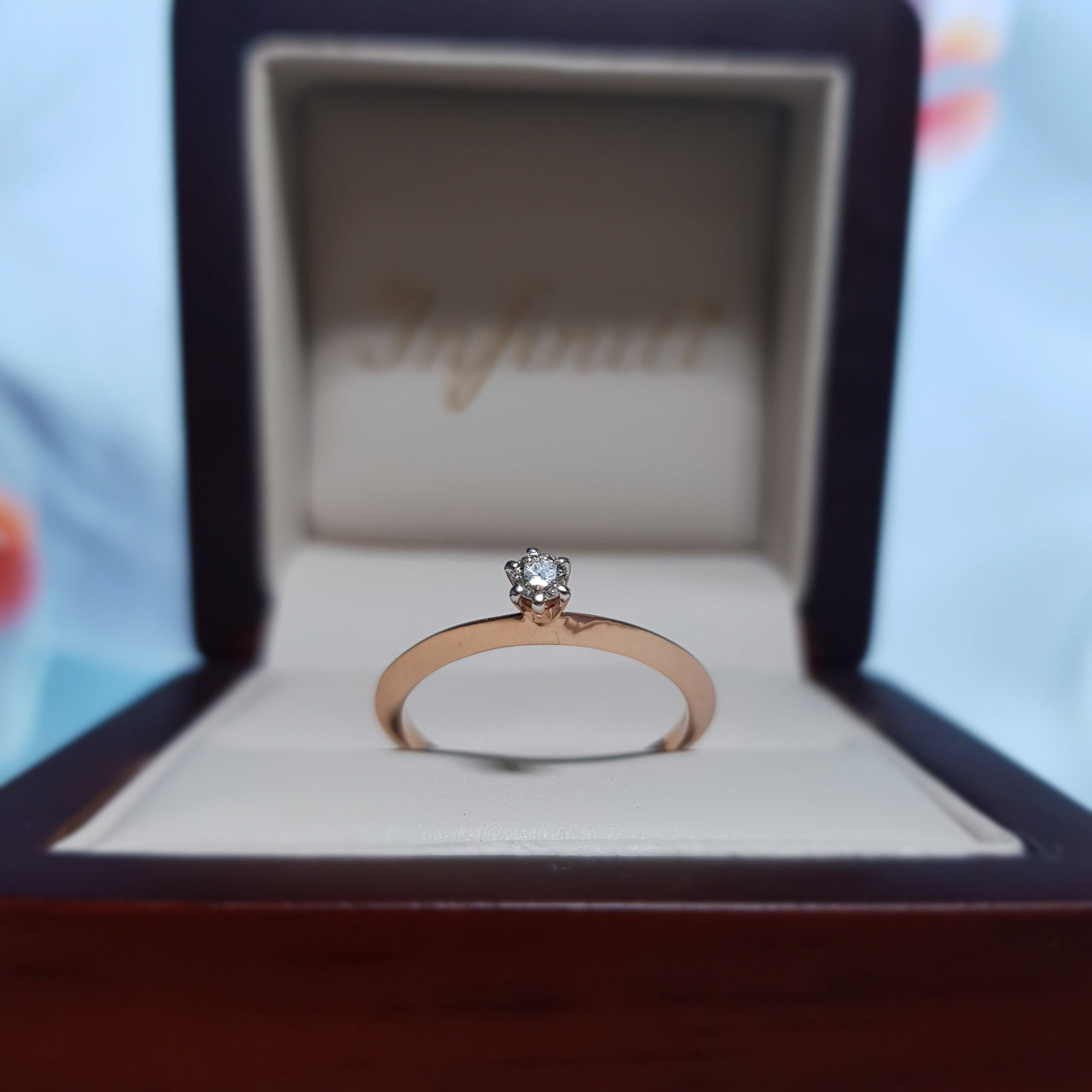 Anillo Solitario Oro Rosa 14k, Diamante de 10 Puntos - Infiniti Joyas
