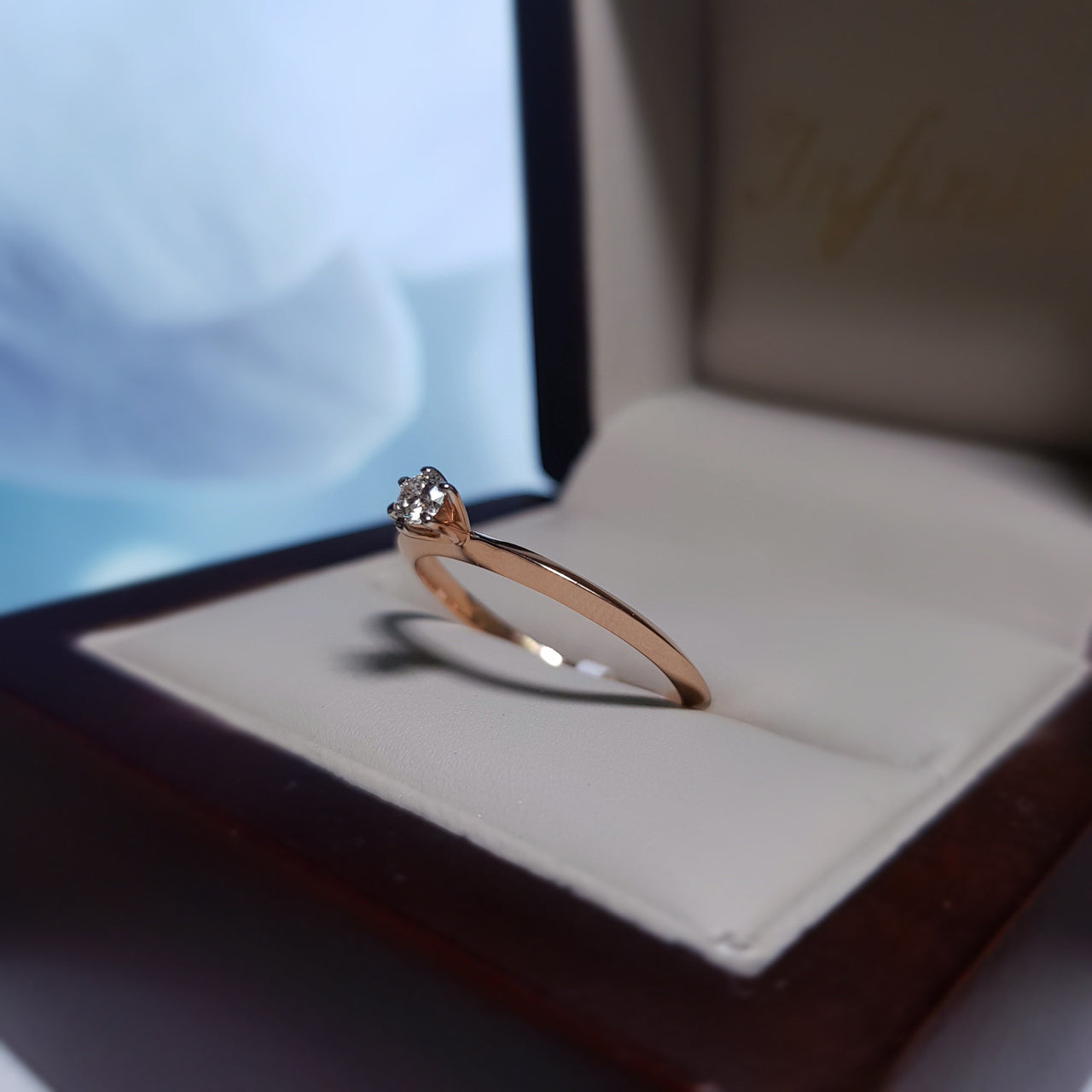 Anillo Solitario Oro Rosa 14k, Diamante de 10 Puntos - Infiniti Joyas