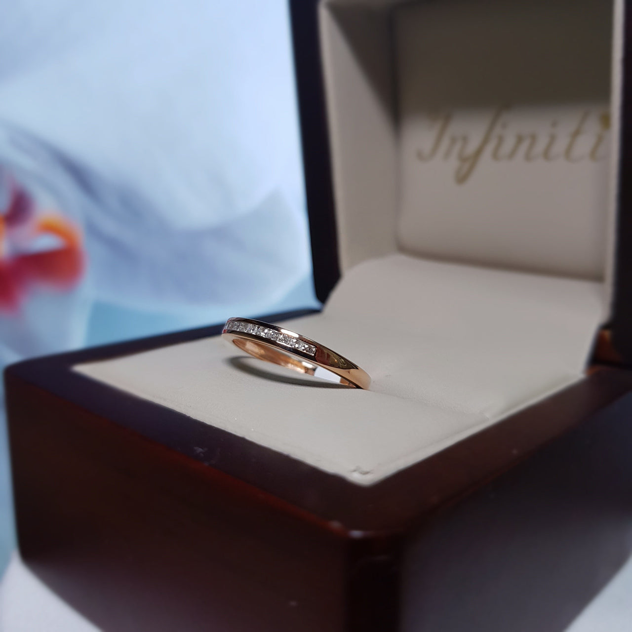 Churumbela Oro Rosa 14k, Diamante 10 Puntos Estilo Canal - Infiniti Joyas