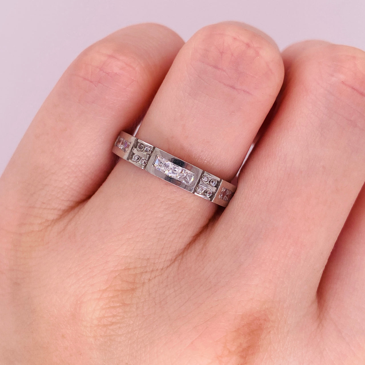 Churumbela Oro Blanco 14k, con Zirconias Princess