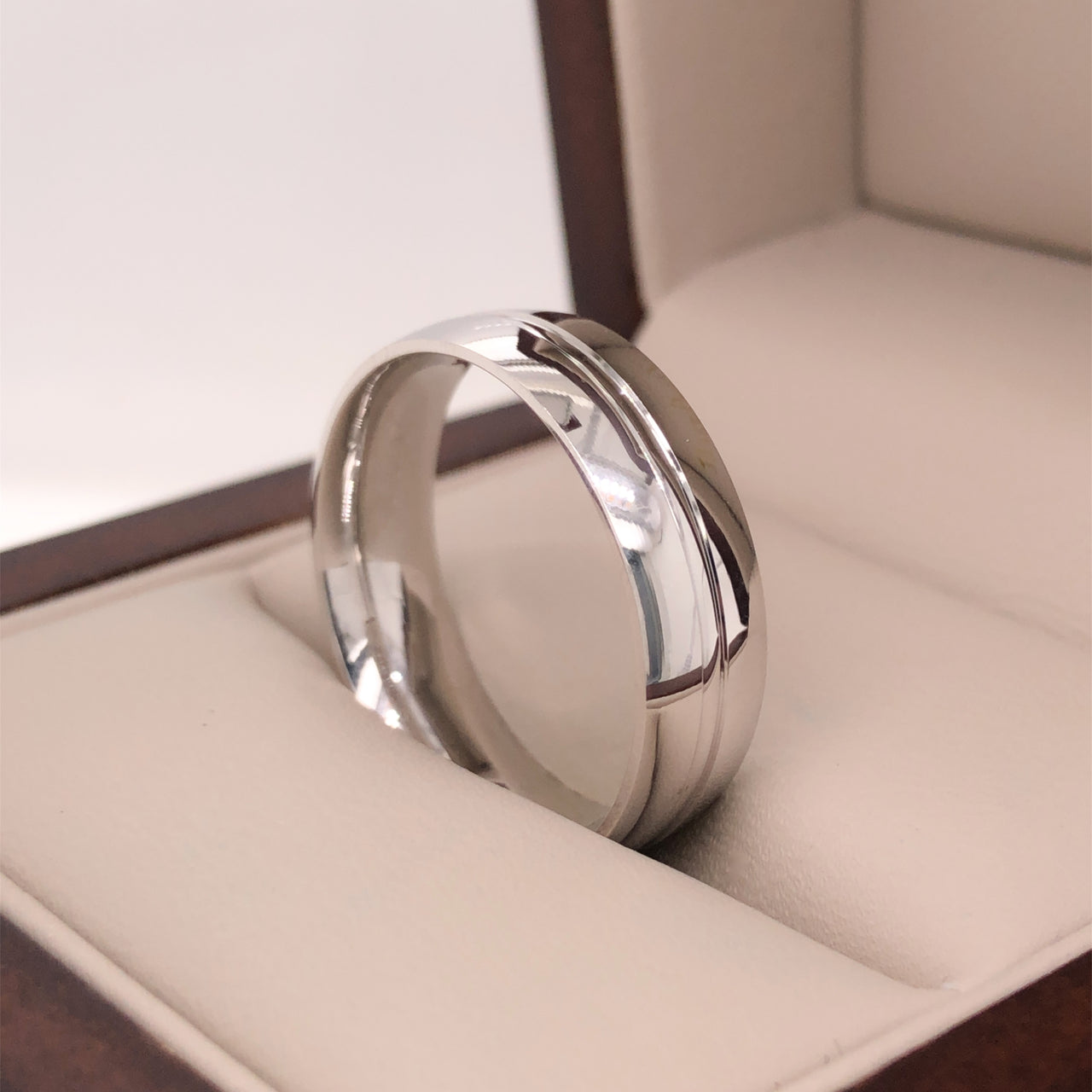 Argolla Oro Blanco 14k - Acabado Liso con Confort, Ancho de 6 mm