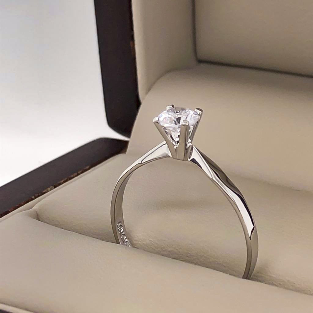 Anillo Oro Blanco 14k, Solitario Zirconia de 4.5 mm - Infiniti Joyas