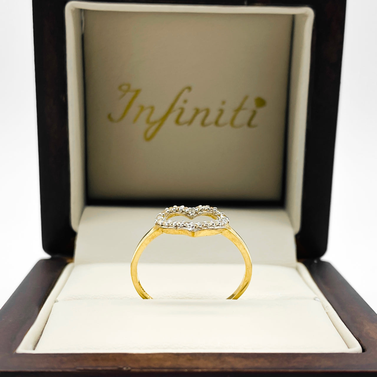 Anillo Corazón Oro 10k con Zirconias