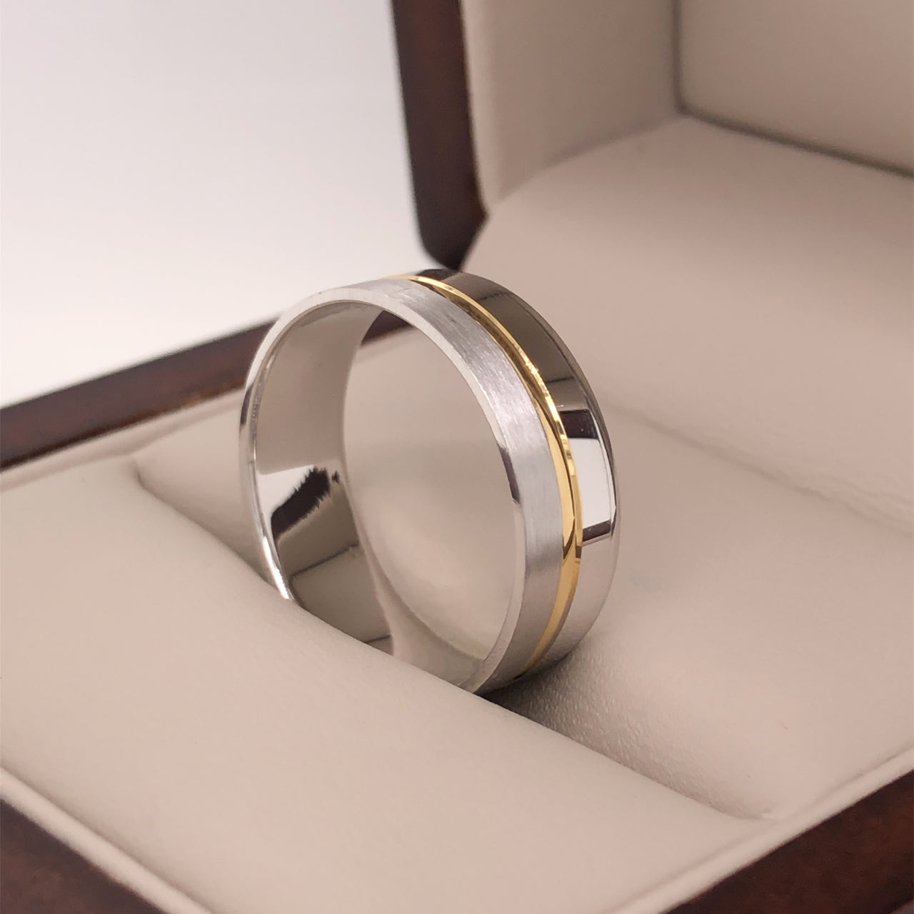Argolla Oro Combinado 14k - Acabado Mate Liso, Ancho 6 mm