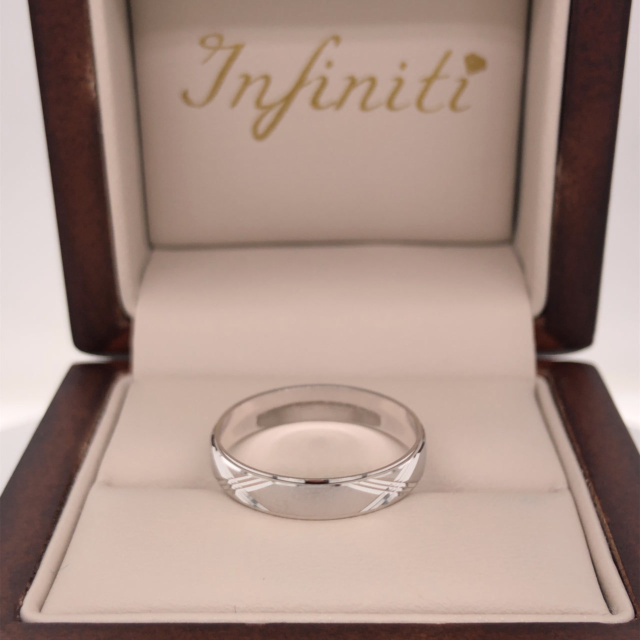 Argolla Oro Blanco 14k - Diamantada con Acabado Platinado, Ancho 4 mm
