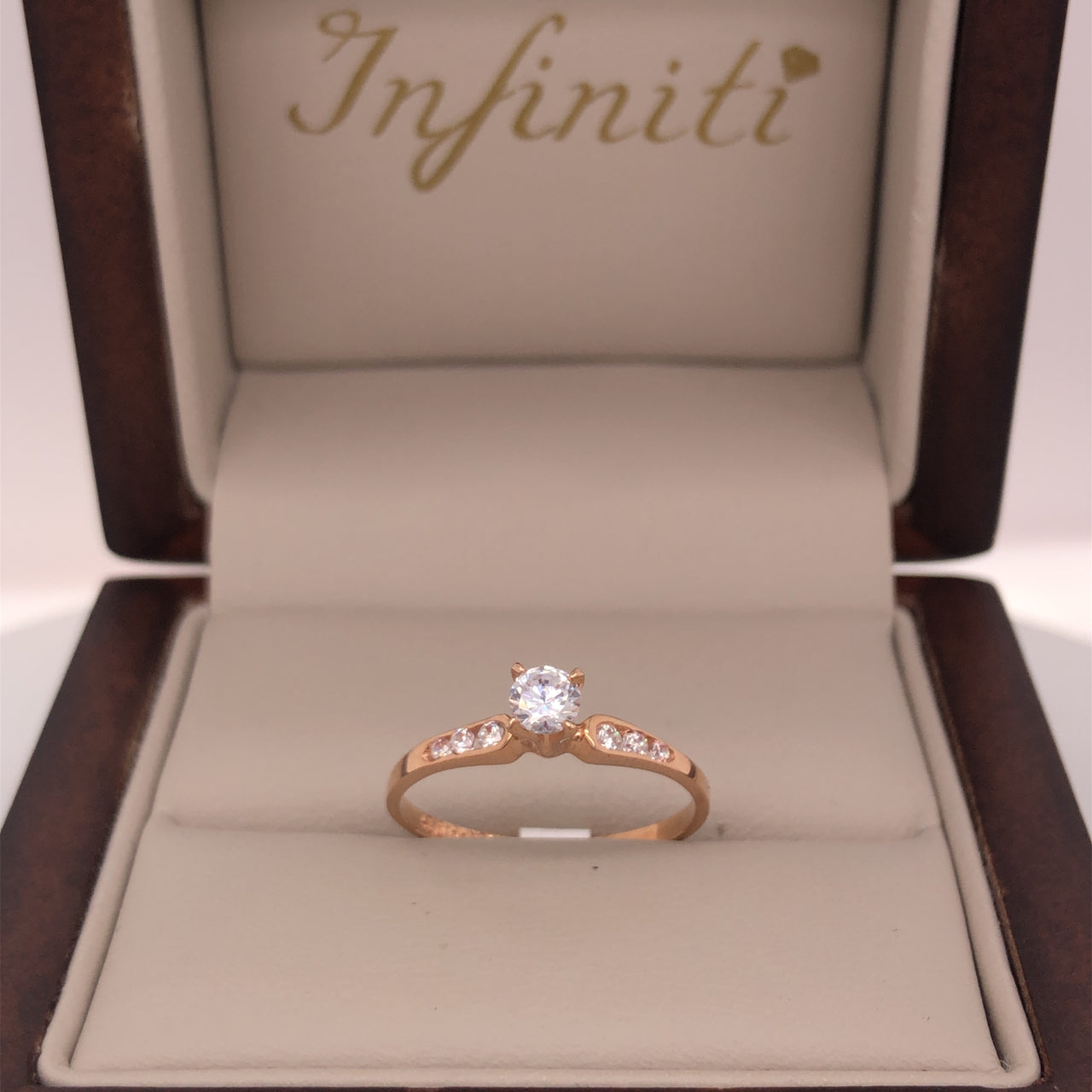 Anillo Oro Rosa 10k, Zirconia Central de 3.5 mm