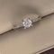 Anillo Oro Blanco 10k, Zirconia Central de 5.50 mm - Infiniti Joyas