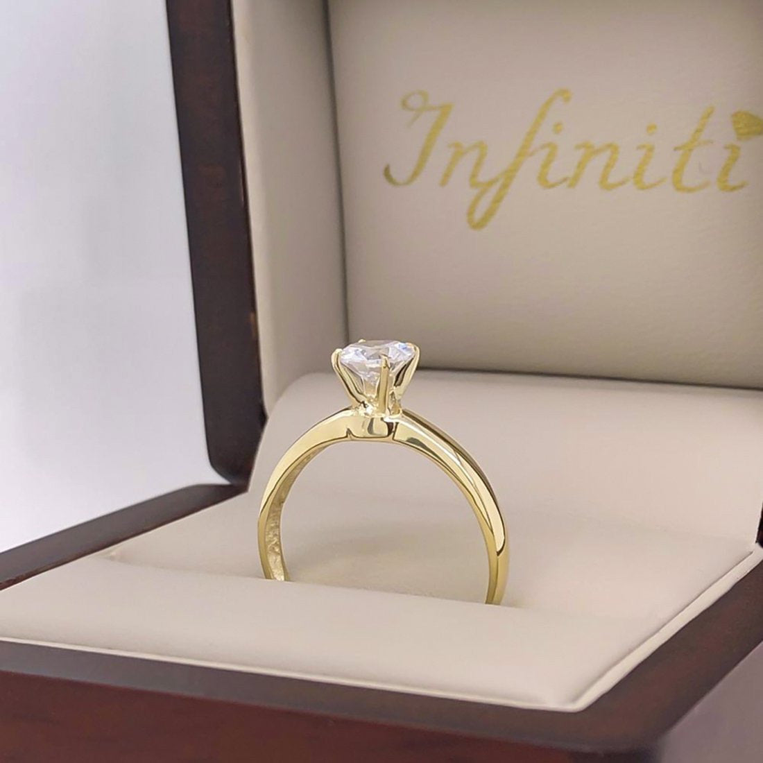 Anillo Oro 10k, Solitario con Zirconia de 5.50 mm - Infiniti Joyas