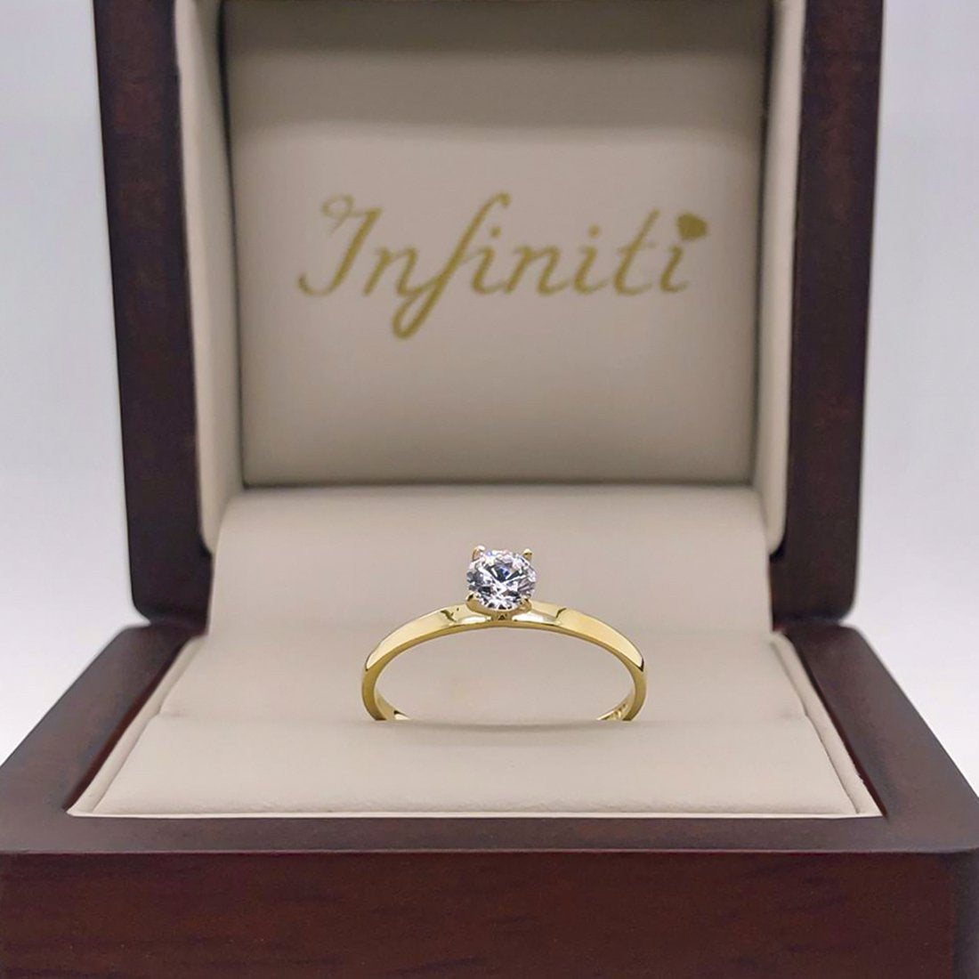Anillo Oro 10k, Solitario con Zirconia de 4.20 mm - Infiniti Joyas