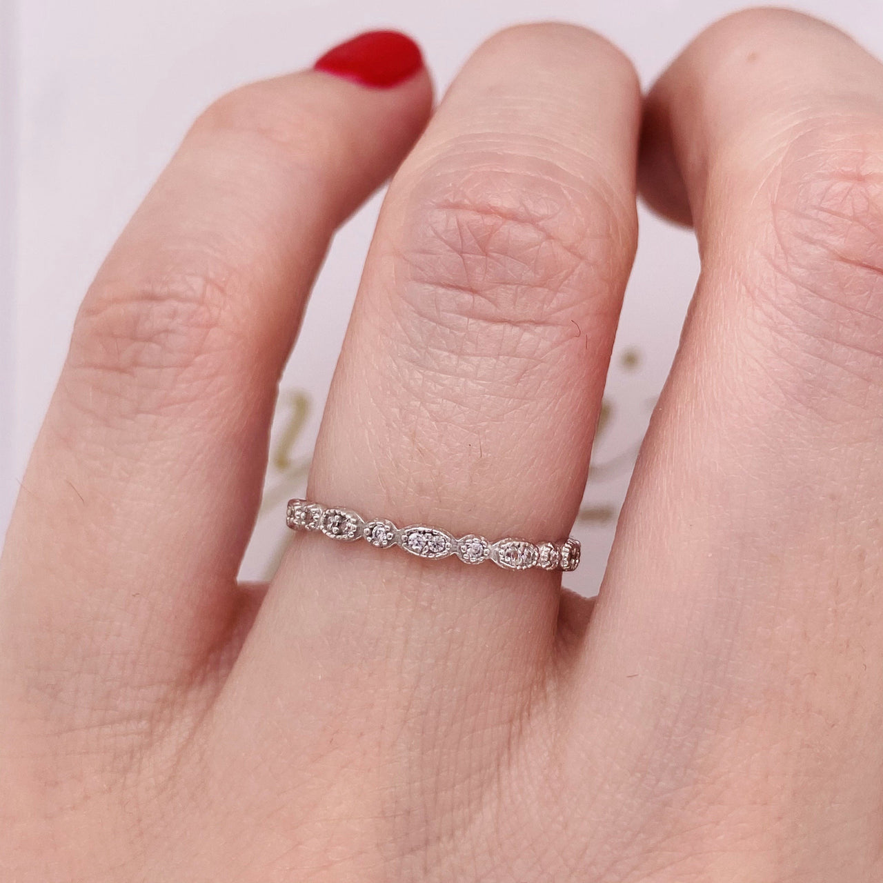 Churumbela Eternity Oro Blanco 14k, Zirconias de 0.5 mm - Infiniti Joyas