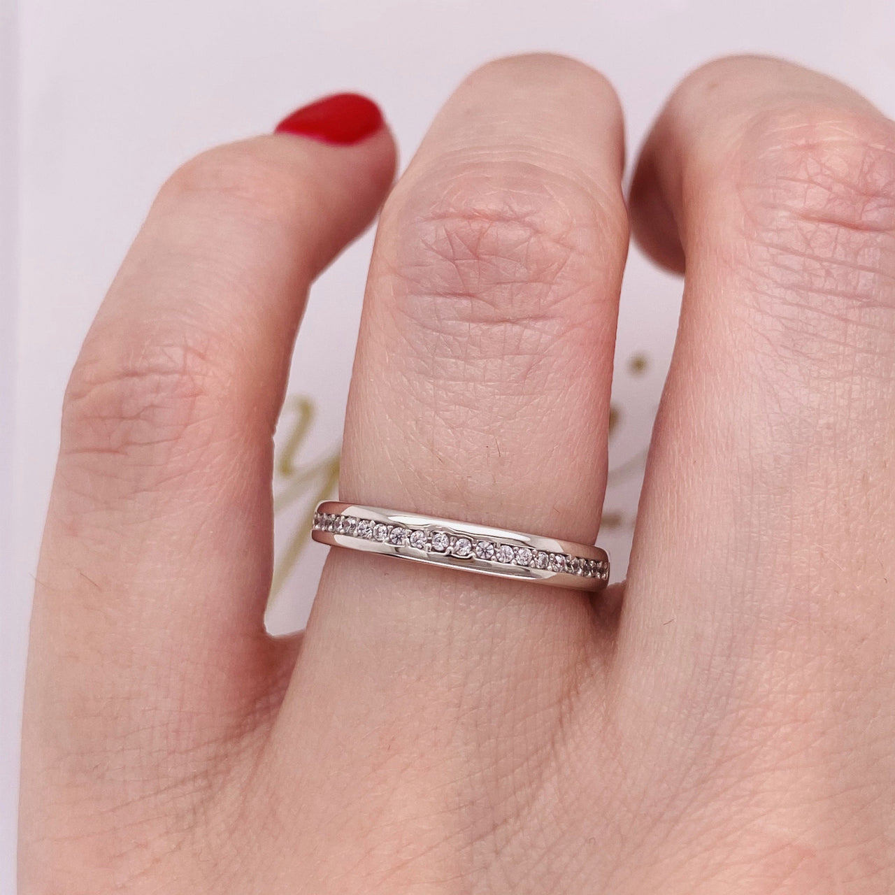 Churumbela Oro Blanco 14k, Estilo Canal Zirconia 1 mm - Infiniti Joyas