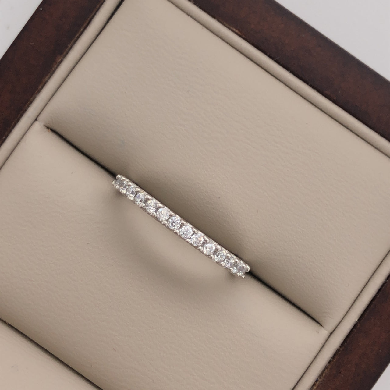 Churumbela Oro Blanco 14k, Estilo Pavé Zirconia 1.5 mm - Infiniti Joyas