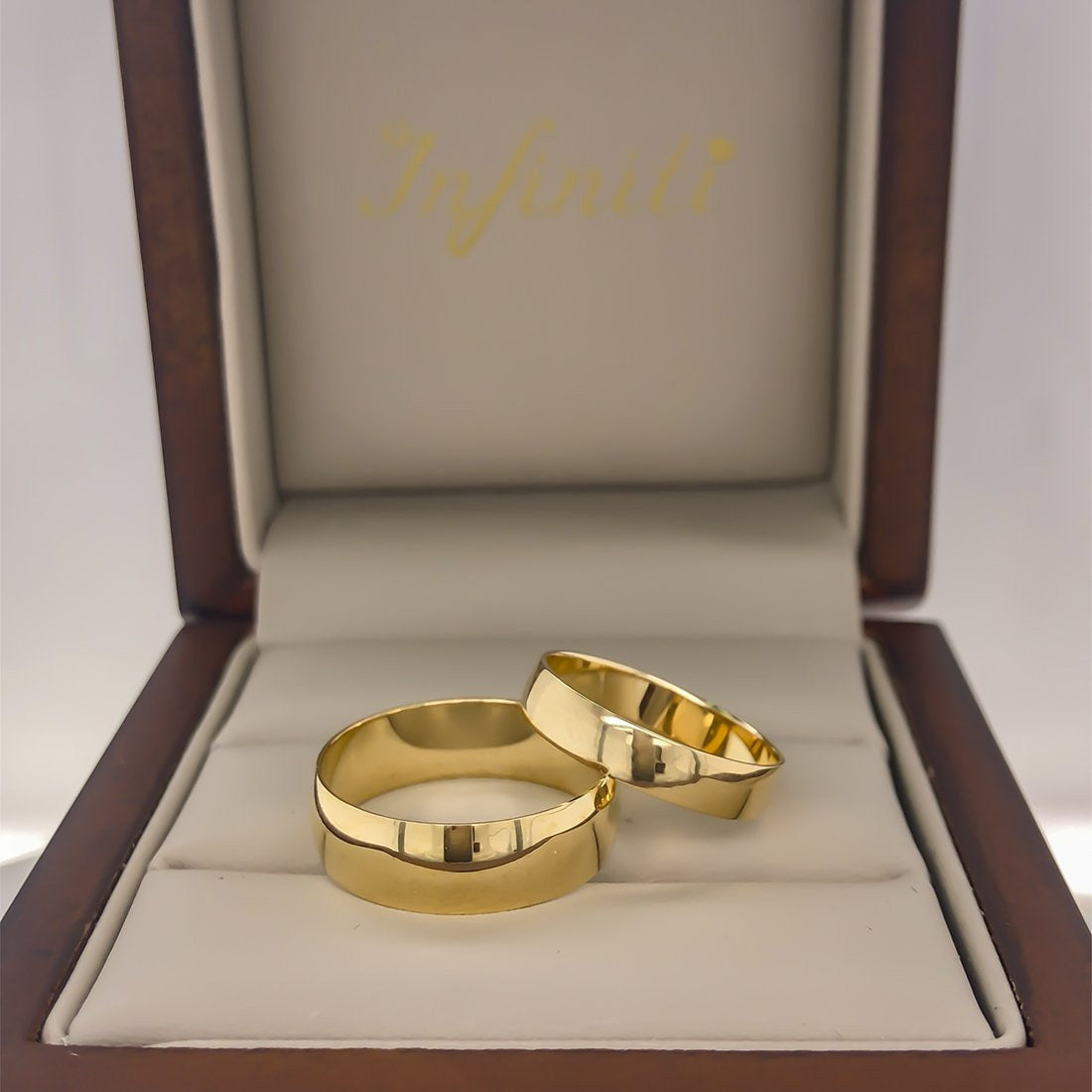 Argolla Oro Amarillo 10k - Acabado Plano Liso, Ancho de 6 mm - Infiniti Joyas