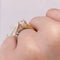 Anillo Oro 10k, con Zirconia Central de 6 mm - Infiniti Joyas