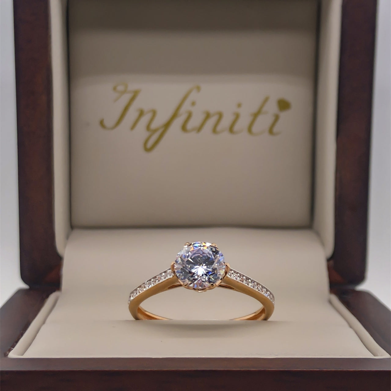 Anillo Oro Rosa 14k, Pavé Zirconia Central 6.5 mm - Infiniti Joyas