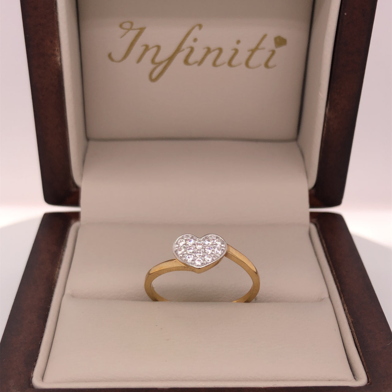 Anillo Oro 10k, Corazón con Zirconias 0.5 mm por Dentro