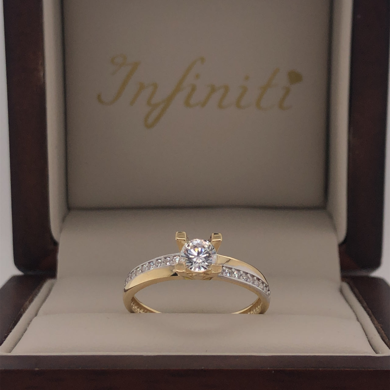 Anillo Oro 14k - Pavé Zirconia Central 4.5 mm