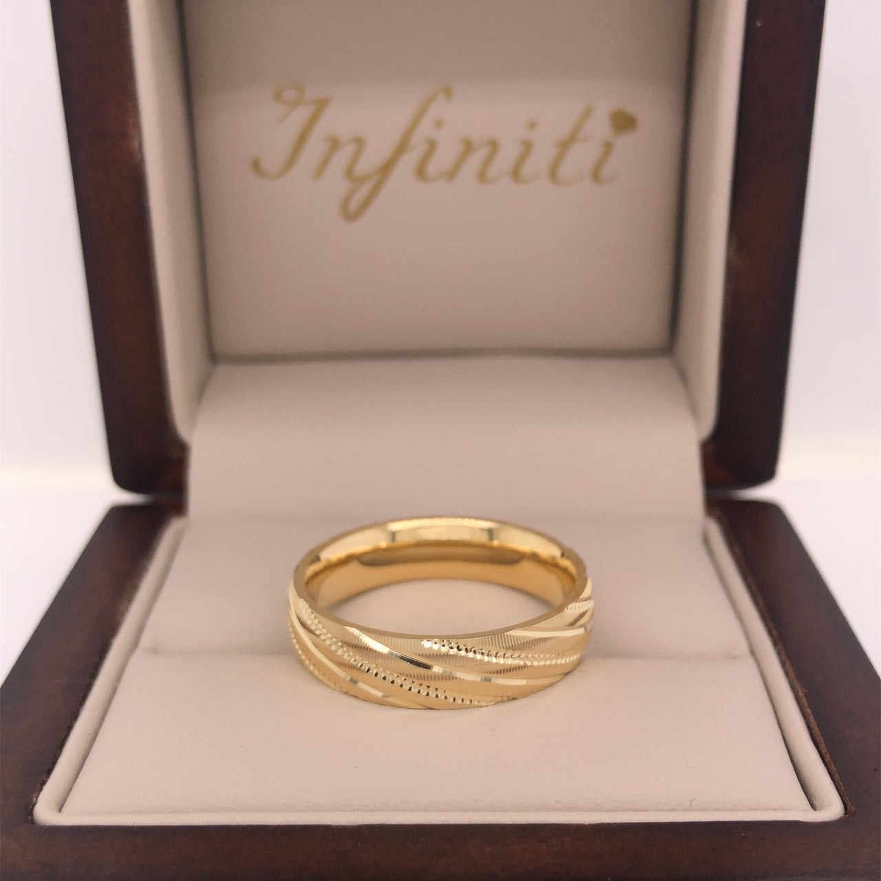 Argolla Oro 14k - Acabado Facetado con Confort, Ancho 5 mm