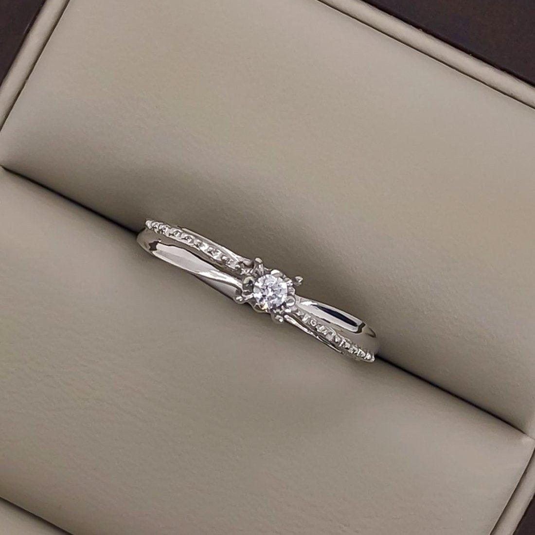 Anillo Oro Blanco 10k, Solitario Zirconia 2.25 mm - Infiniti Joyas