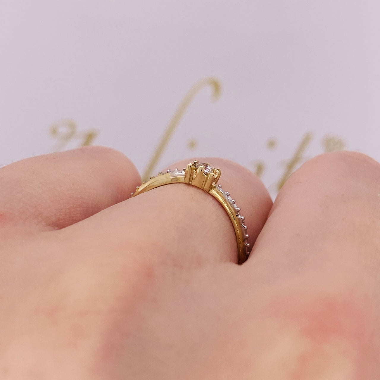 Anillo Oro 10k - Solitario  Zirconia 2 mm
