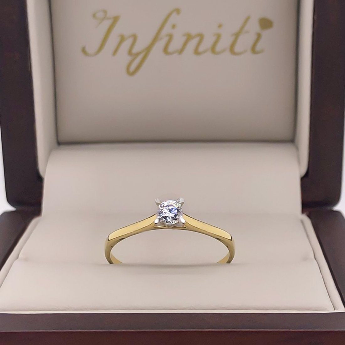 Anillo Oro 10k, Solitario con Zirconia 3.5 mm - Infiniti Joyas