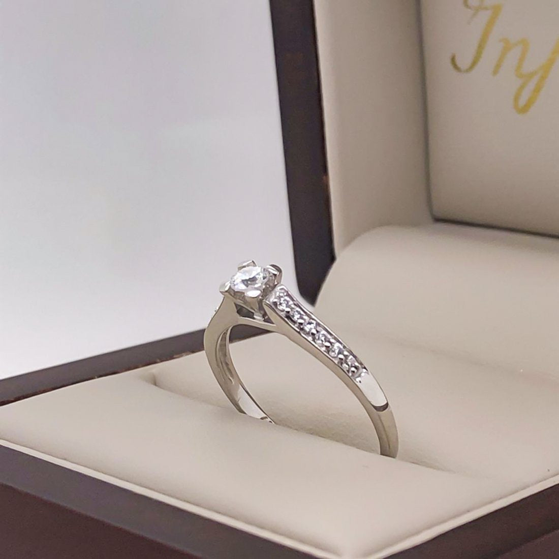 Anillo Oro Blanco 10k, Zirconia 3.25 mm - Infiniti Joyas