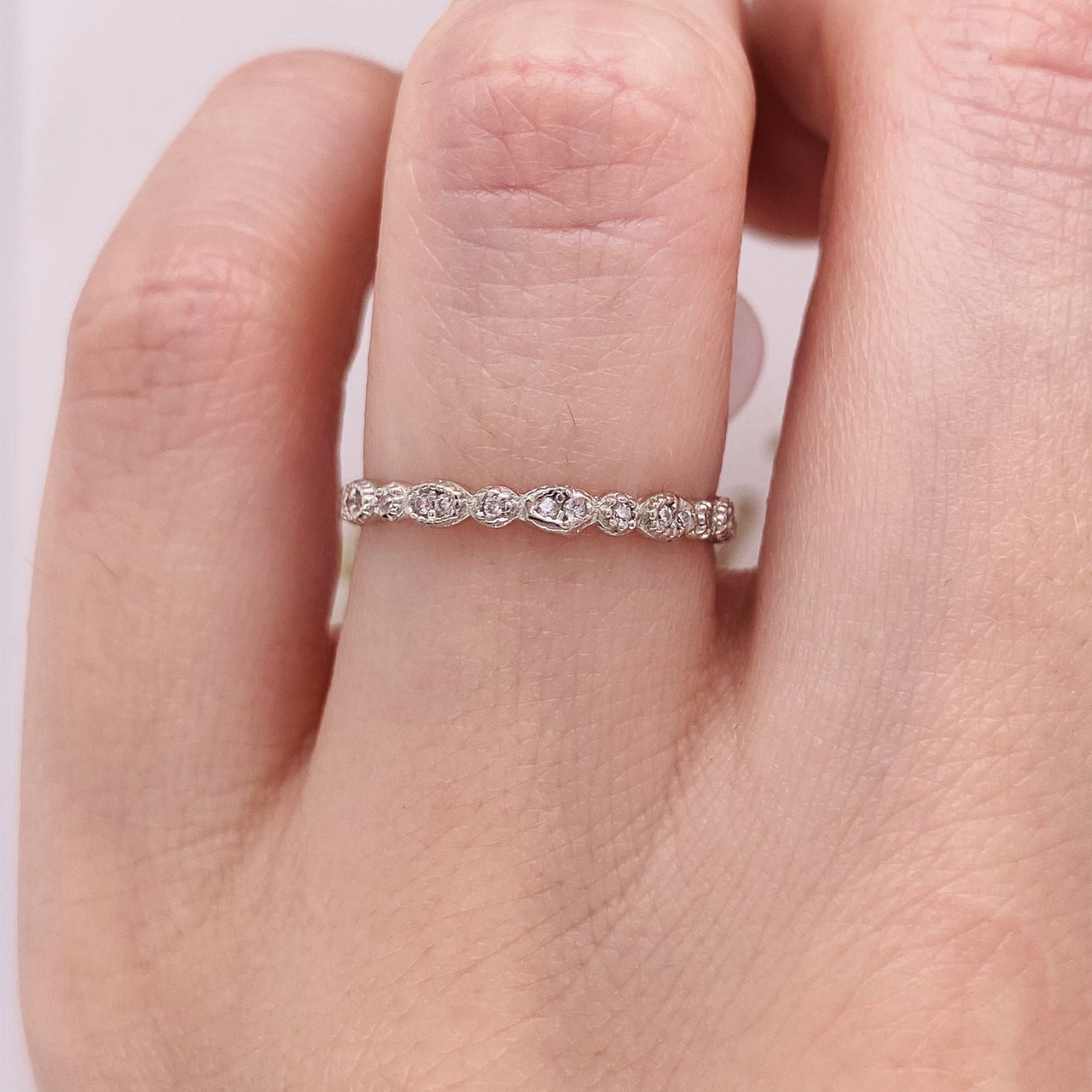 Churumbela Eternity Oro Blanco 10k, Zirconias de 0.5 mm - Infiniti Joyas