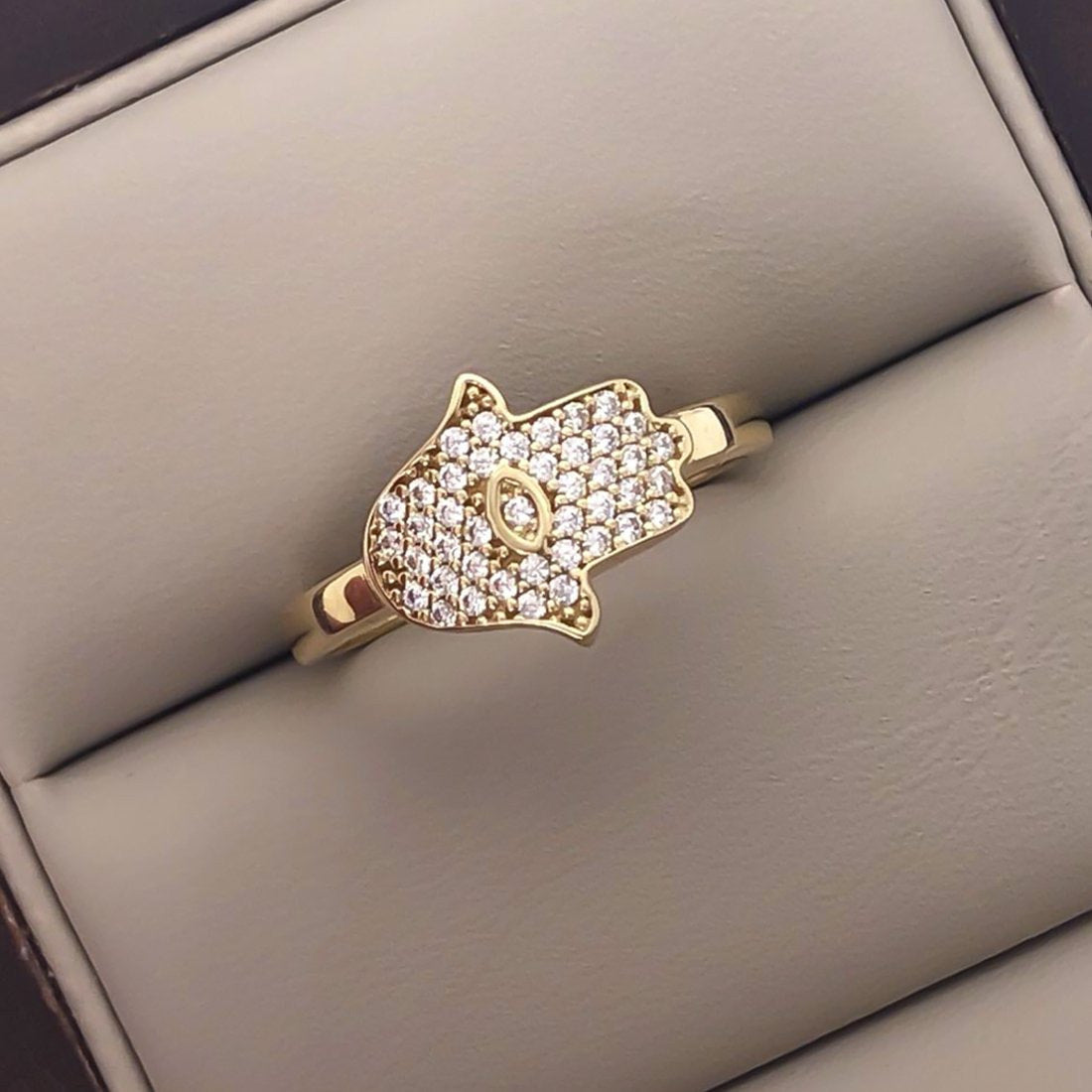 Churumbela Oro 10k, Mano de Fátima con Zirconias - Infiniti Joyas