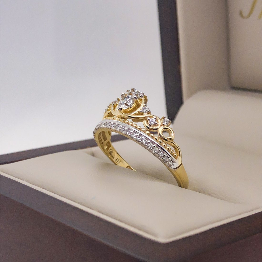Anillo Oro Amarillo 10k, Corona con Zirconias - Infiniti Joyas