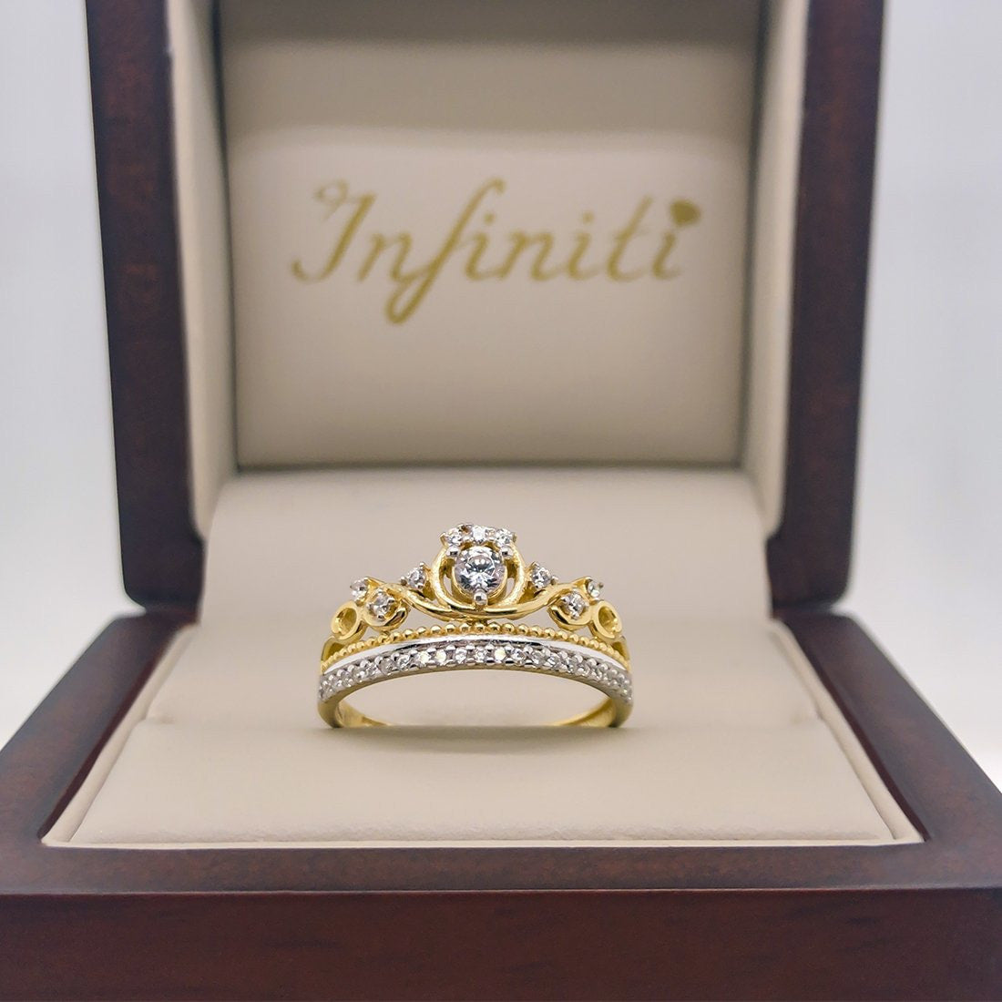 Anillo Oro Amarillo 10k, Corona con Zirconias - Infiniti Joyas