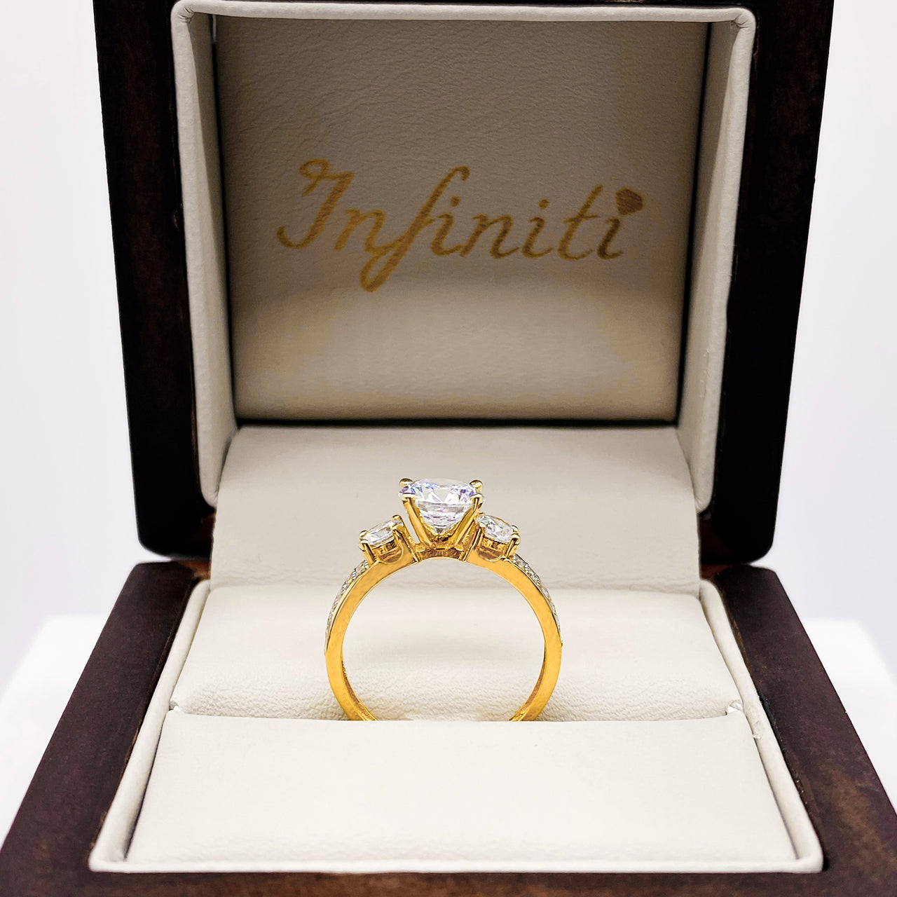Anillo Oro 10k - Estilo Tres Piedras Zirconia Central 6.30 mm