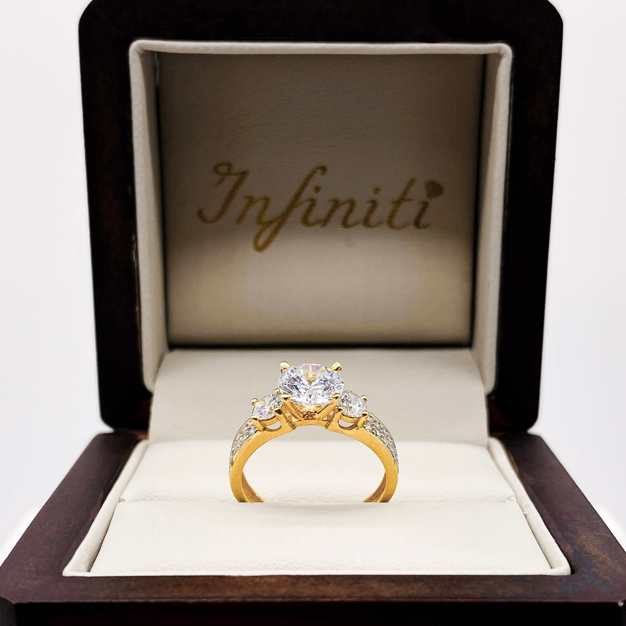 Anillo Oro 10k - Estilo Tres Piedras Zirconia Central 6.30 mm
