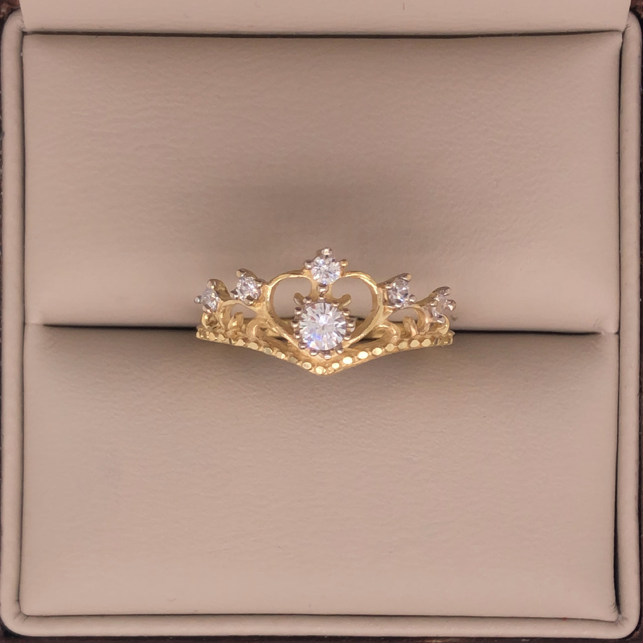 Anillo Oro Amarillo 10k - Corona con Zirconias