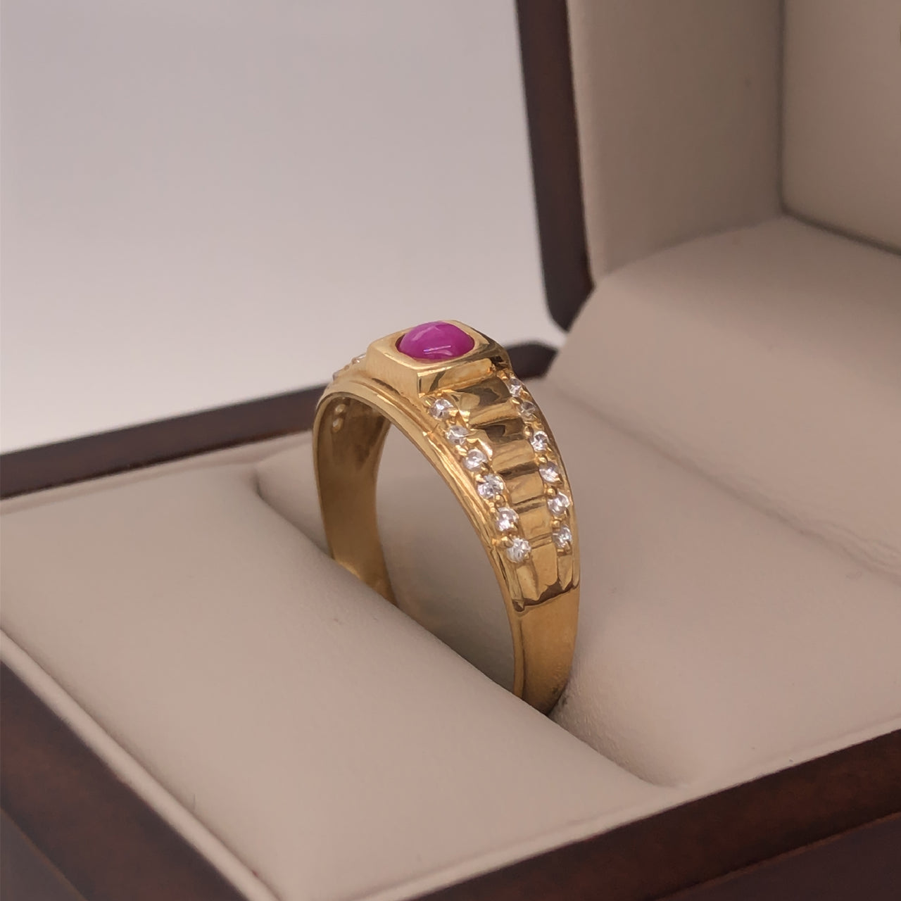 Anillo Oro 10k - Piedra Rosa Zirconia con Laterales