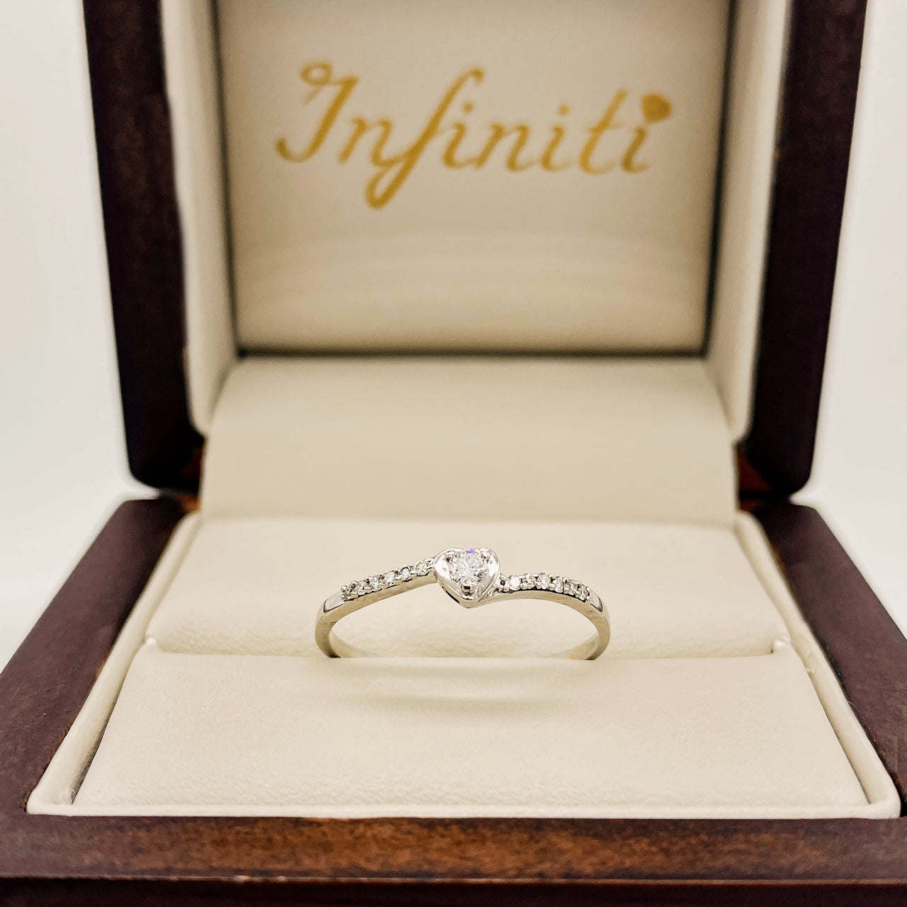 Anillo Oro Blanco 14k - Diamante Natural 0.11 CTW