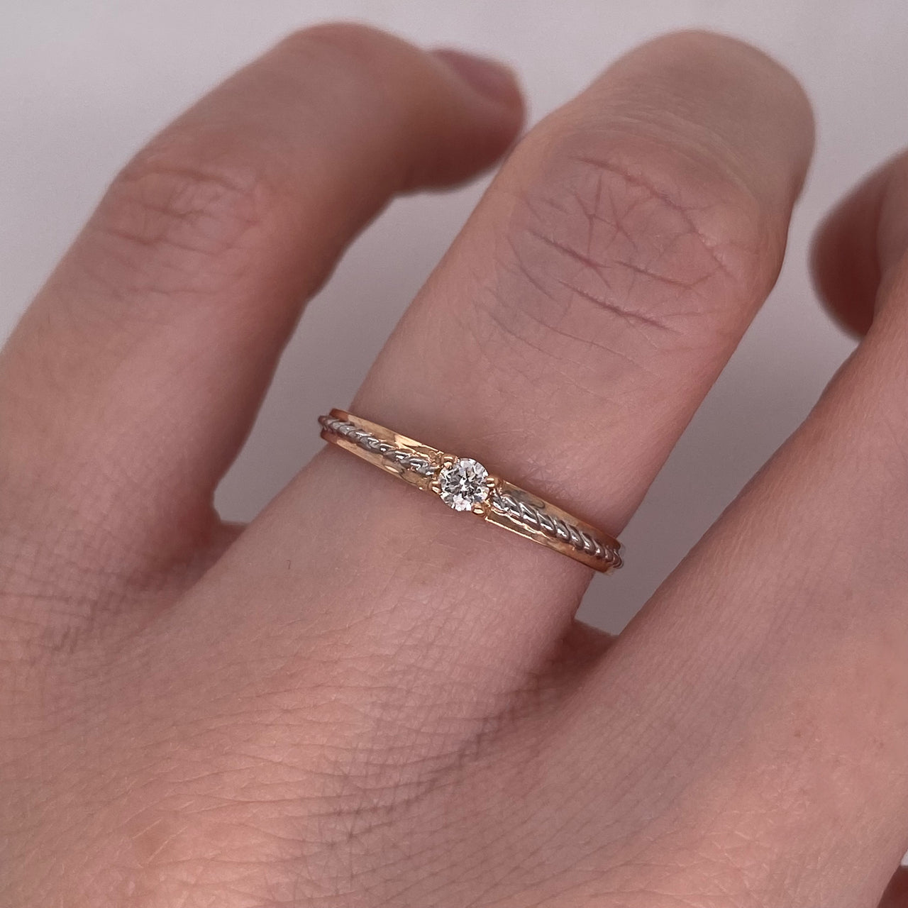 Anillo Oro Rosa 14k-Diamante Natural de 0.07 CT