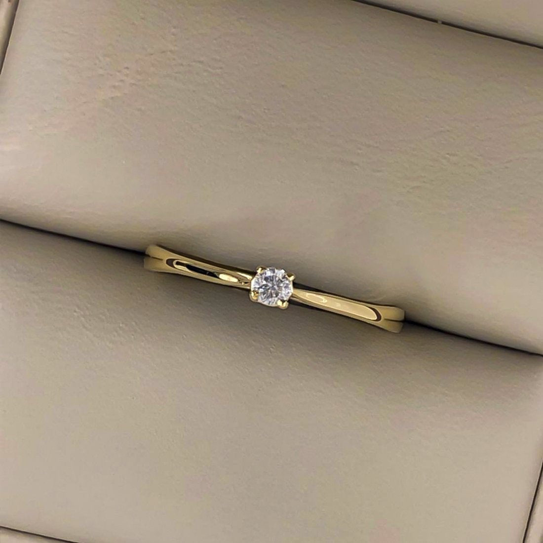 Anillo Solitario Oro 14k, Diamante de 5 Puntos - Infiniti Joyas