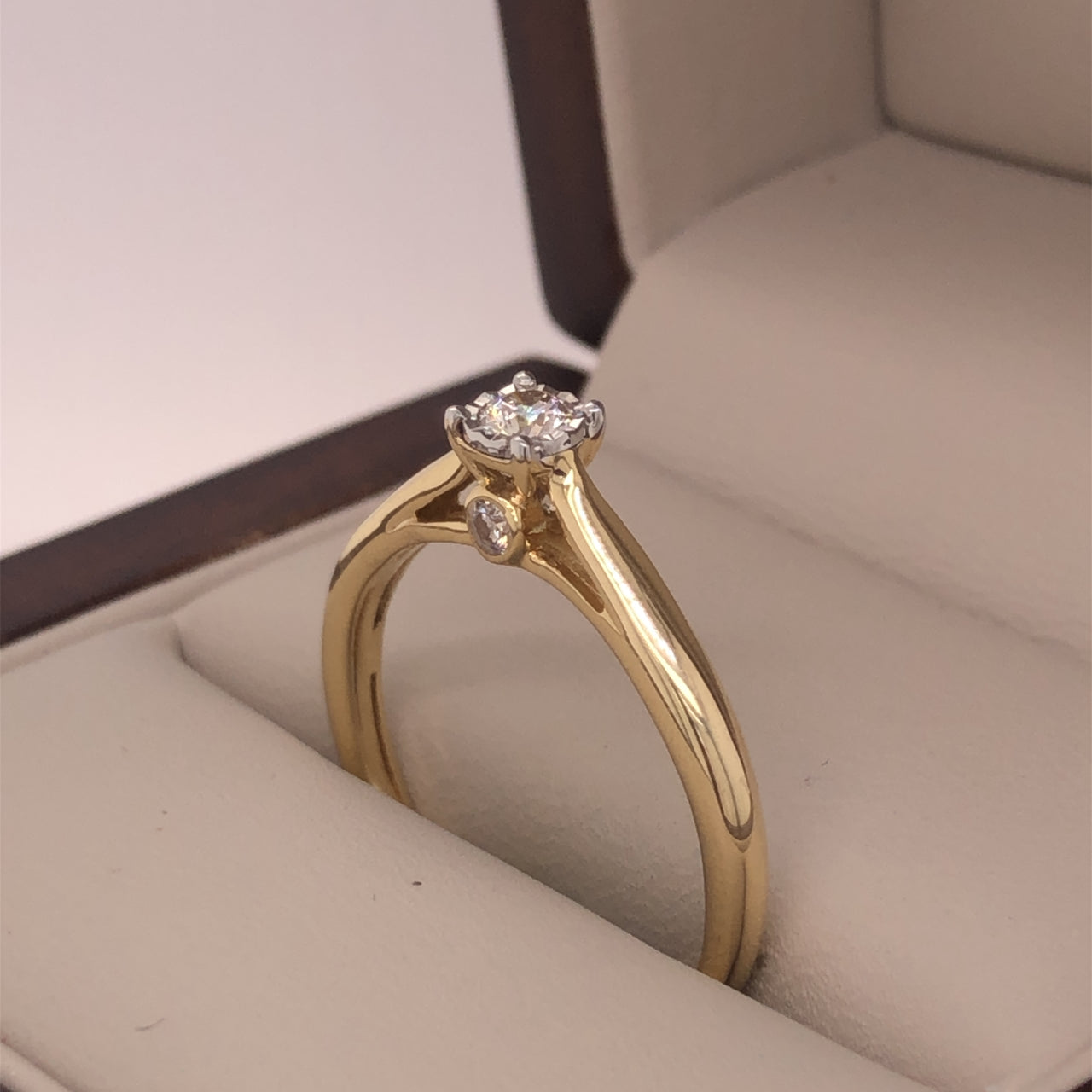 Anillo Oro 14k - Diamante Natural 0.20 CT