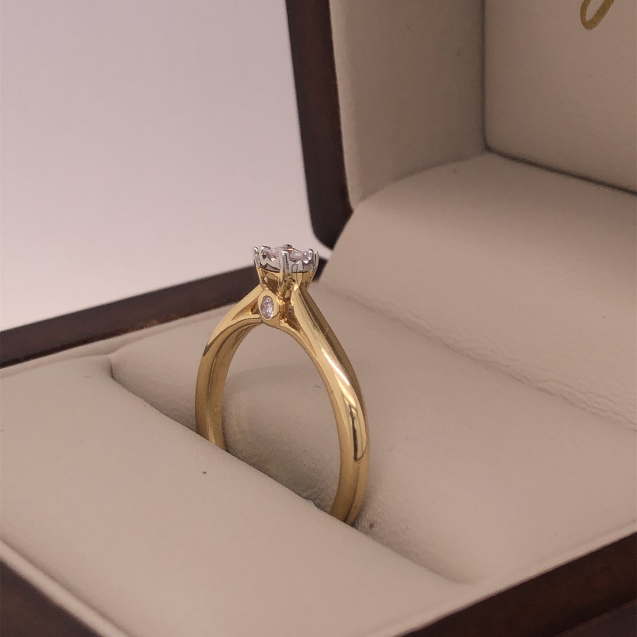 Anillo Oro 14k - Diamante Natural 0.10 CTW