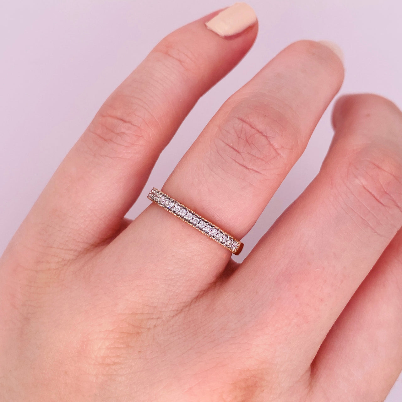 Churumbela Oro Rosa 14k - Diamante Natural 0.10 CTW Estilo Canal