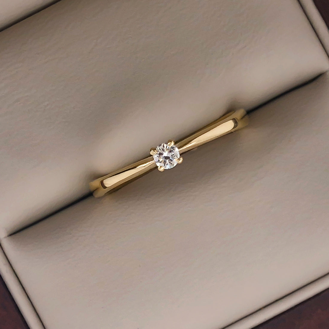 Anillo Oro 14k - Diamante Natural de 0.10 CT